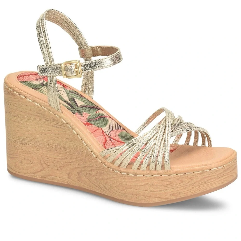 b.o.c Catalina Women's Strappy Comfort Wedge Metallic Gold Sandals NWT Size 9